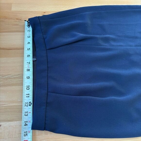 J. Crew Womens Size 6 Navy Pencil Skirt Back Slit Pleated Front Zip Back - Picture 8 of 10